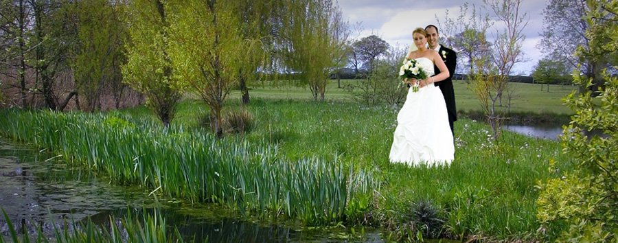 Wedding photo opportunities at waterbridge golf course
